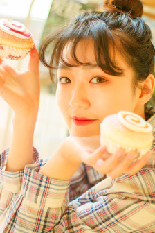 女特务还是黄花大闺女